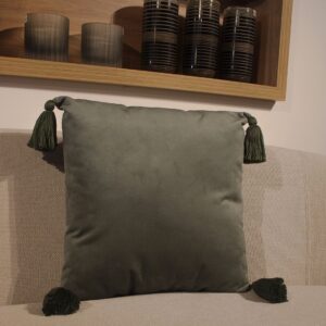Almofada Lisa Verde c/ Pingente 52X52