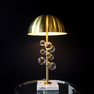 Abajur Dourado e Esferas em Vidro Incolor