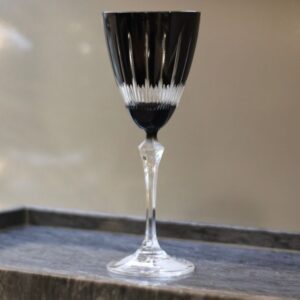 Taça para Vinho Tinto Elizabeth Lapidada em Cristal Preto