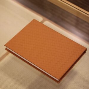Livro Caixa Laranja