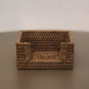 Porta Guardanapos Pequeno em Rattan 14x14cm