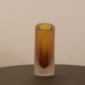 Vaso em Vidro Âmbar Fosco P