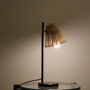 Abajur Preto com Rattan